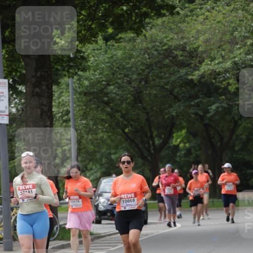 15.06.2025 - REWE Women's Run Jannik Wohlers http://msf.ph/oto/7950219 15.06.2025 08:32:27 Laufen 2025, 10181, 10576, 10869 meine-sportfotos.de