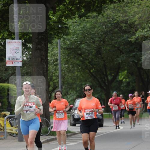 15.06.2025 - REWE Women's Run Jannik Wohlers http://msf.ph/oto/7950241 15.06.2025 08:32:28 Laufen 15, 2025, 10181, 10576, 10869 meine-sportfotos.de