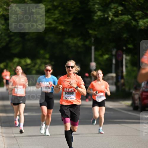 15.06.2025 - REWE Women's Run Dr. Thomas Lammeyer http://msf.ph/oto/7950246 15.06.2025 09:35:40 Laufen 10049, 10866 meine-sportfotos.de