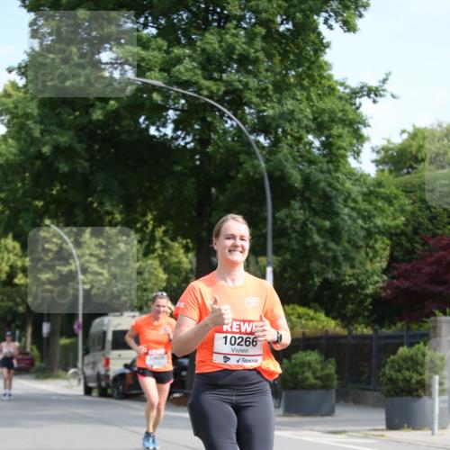 15.06.2025 - REWE Women's Run Jannik Wohlers http://msf.ph/oto/7950264 15.06.2025 09:49:16 Laufen 10600, 10266 meine-sportfotos.de