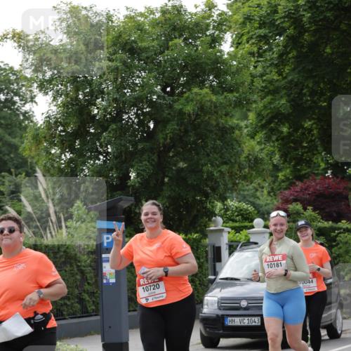 15.06.2025 - REWE Women's Run Jannik Wohlers http://msf.ph/oto/7950273 15.06.2025 08:32:31 Laufen 10720, 1043, 10181, 10044 meine-sportfotos.de
