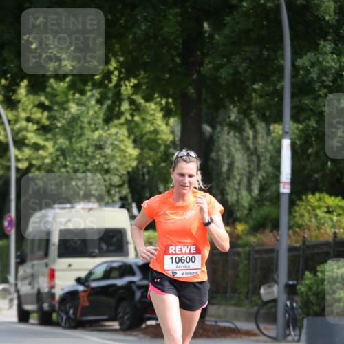 15.06.2025 - REWE Women's Run Jannik Wohlers http://msf.ph/oto/7950275 15.06.2025 09:49:17 Laufen 10600 meine-sportfotos.de