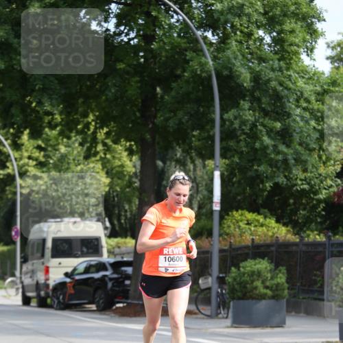 15.06.2025 - REWE Women's Run Jannik Wohlers http://msf.ph/oto/7950294 15.06.2025 09:49:17 Laufen 10600 meine-sportfotos.de