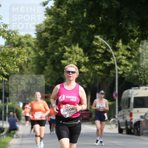 15.06.2025 - REWE Women's Run Jannik Wohlers http://msf.ph/oto/7950315 15.06.2025 09:49:21 Laufen 10169, 10006 meine-sportfotos.de