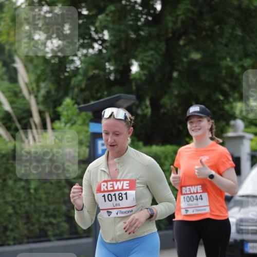 15.06.2025 - REWE Women's Run Jannik Wohlers http://msf.ph/oto/7950323 15.06.2025 08:32:33 Laufen 10181, 10044 meine-sportfotos.de
