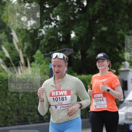 15.06.2025 - REWE Women's Run Jannik Wohlers http://msf.ph/oto/7950327 15.06.2025 08:32:33 Laufen 10181, 10044 meine-sportfotos.de