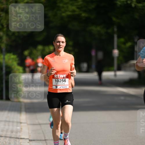 15.06.2025 - REWE Women's Run Dr. Thomas Lammeyer http://msf.ph/oto/7950329 15.06.2025 09:35:45 Laufen 10256 meine-sportfotos.de