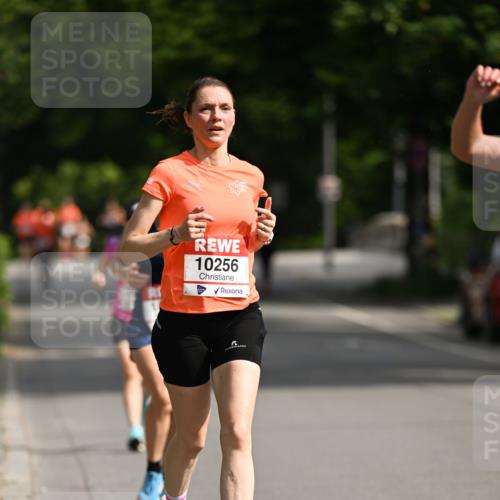 15.06.2025 - REWE Women's Run Dr. Thomas Lammeyer http://msf.ph/oto/7950347 15.06.2025 09:35:46 Laufen 10256 meine-sportfotos.de