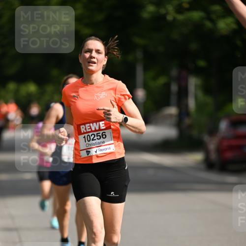 15.06.2025 - REWE Women's Run Dr. Thomas Lammeyer http://msf.ph/oto/7950355 15.06.2025 09:35:46 Laufen 10256 meine-sportfotos.de