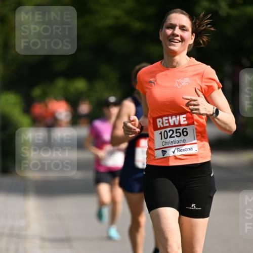 15.06.2025 - REWE Women's Run Dr. Thomas Lammeyer http://msf.ph/oto/7950372 15.06.2025 09:35:47 Laufen 10256 meine-sportfotos.de