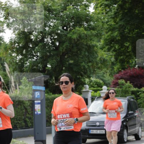 15.06.2025 - REWE Women's Run Jannik Wohlers http://msf.ph/oto/7950375 15.06.2025 08:32:34 Laufen 108, 10576, 1043 meine-sportfotos.de