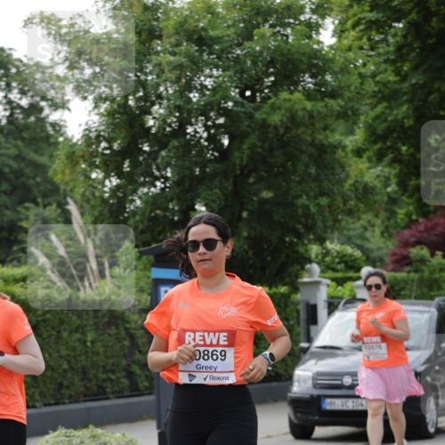 15.06.2025 - REWE Women's Run Jannik Wohlers http://msf.ph/oto/7950393 15.06.2025 08:32:35 Laufen 0869, 1043 meine-sportfotos.de