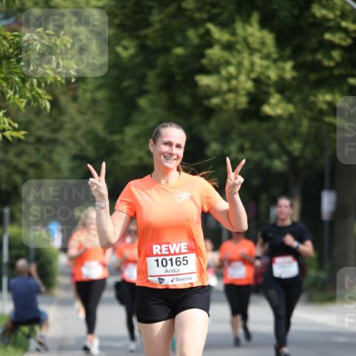 15.06.2025 - REWE Women's Run Jannik Wohlers http://msf.ph/oto/7950394 15.06.2025 09:49:24 Laufen 10165 meine-sportfotos.de