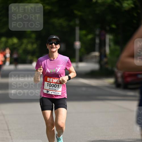 15.06.2025 - REWE Women's Run Dr. Thomas Lammeyer http://msf.ph/oto/7950403 15.06.2025 09:35:49 Laufen 10001 meine-sportfotos.de