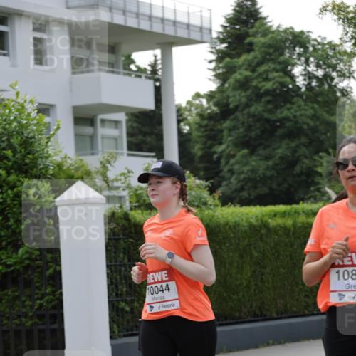 15.06.2025 - REWE Women's Run Jannik Wohlers http://msf.ph/oto/7950408 15.06.2025 08:32:35 Laufen 10044 meine-sportfotos.de