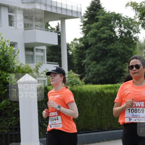 15.06.2025 - REWE Women's Run Jannik Wohlers http://msf.ph/oto/7950412 15.06.2025 08:32:35 Laufen 10044, 1086 meine-sportfotos.de