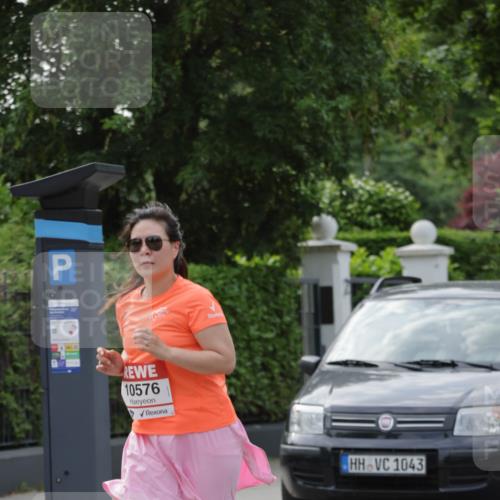 15.06.2025 - REWE Women's Run Jannik Wohlers http://msf.ph/oto/7950433 15.06.2025 08:32:37 Laufen 10576, 1043 meine-sportfotos.de