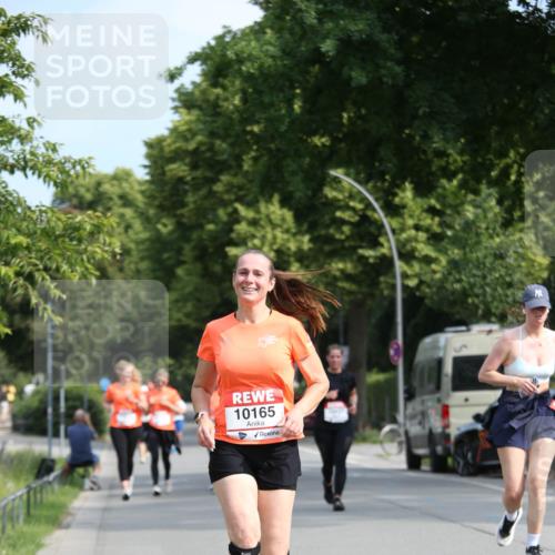 15.06.2025 - REWE Women's Run Jannik Wohlers http://msf.ph/oto/7950434 15.06.2025 09:49:25 Laufen 10165 meine-sportfotos.de