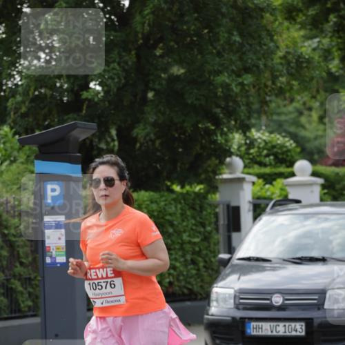 15.06.2025 - REWE Women's Run Jannik Wohlers http://msf.ph/oto/7950436 15.06.2025 08:32:37 Laufen 10576, 1043 meine-sportfotos.de