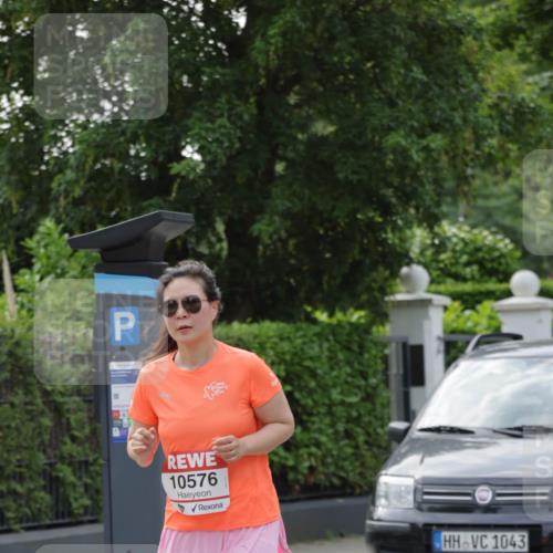 15.06.2025 - REWE Women's Run Jannik Wohlers http://msf.ph/oto/7950443 15.06.2025 08:32:37 Laufen 10576, 1043 meine-sportfotos.de