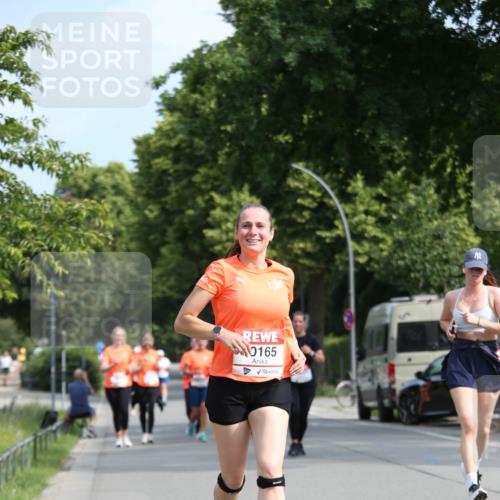 15.06.2025 - REWE Women's Run Jannik Wohlers http://msf.ph/oto/7950444 15.06.2025 09:49:25 Laufen 0165 meine-sportfotos.de