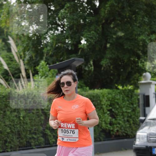 15.06.2025 - REWE Women's Run Jannik Wohlers http://msf.ph/oto/7950461 15.06.2025 08:32:37 Laufen 10576 meine-sportfotos.de