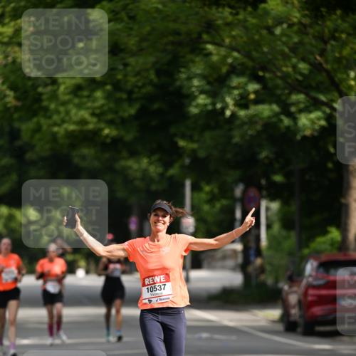 15.06.2025 - REWE Women's Run Dr. Thomas Lammeyer http://msf.ph/oto/7950462 15.06.2025 09:36:02 Laufen 10537 meine-sportfotos.de