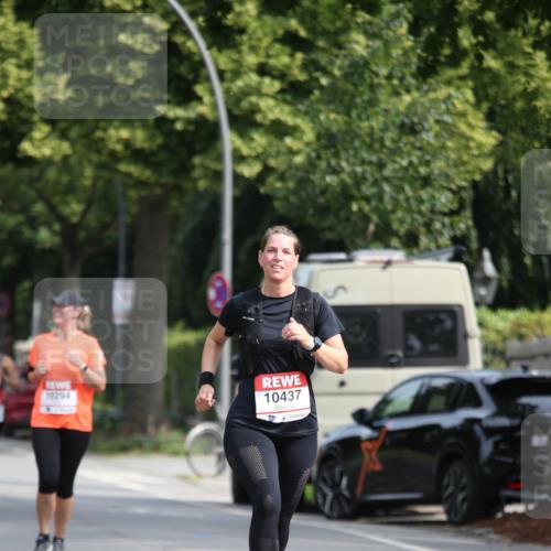 15.06.2025 - REWE Women's Run Jannik Wohlers http://msf.ph/oto/7950474 15.06.2025 09:49:28 Laufen 10294, 10437 meine-sportfotos.de
