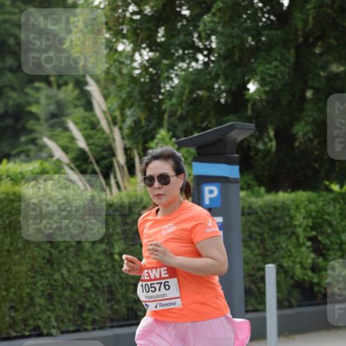 15.06.2025 - REWE Women's Run Jannik Wohlers http://msf.ph/oto/7950475 15.06.2025 08:32:37 Laufen 10576 meine-sportfotos.de