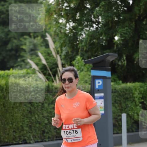 15.06.2025 - REWE Women's Run Jannik Wohlers http://msf.ph/oto/7950479 15.06.2025 08:32:38 Laufen 10576 meine-sportfotos.de