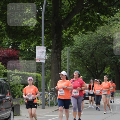15.06.2025 - REWE Women's Run Jannik Wohlers http://msf.ph/oto/7950491 15.06.2025 08:32:41 Laufen 10661, 15, 2025, 10660, 10419, 10815, 10137, 10610 meine-sportfotos.de