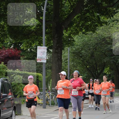15.06.2025 - REWE Women's Run Jannik Wohlers http://msf.ph/oto/7950494 15.06.2025 08:32:42 Laufen 10660, 10419 meine-sportfotos.de