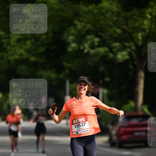 15.06.2025 - REWE Women's Run Dr. Thomas Lammeyer http://msf.ph/oto/7950495 15.06.2025 09:36:04 Laufen 10537 meine-sportfotos.de