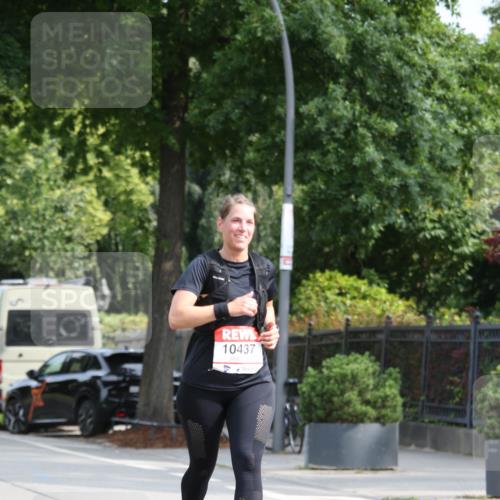 15.06.2025 - REWE Women's Run Jannik Wohlers http://msf.ph/oto/7950497 15.06.2025 09:49:31 Laufen 10437 meine-sportfotos.de