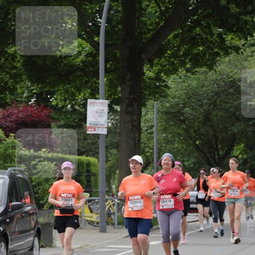 15.06.2025 - REWE Women's Run Jannik Wohlers http://msf.ph/oto/7950509 15.06.2025 08:32:42 Laufen 15, 2025, 10661, 10660, 10419, 1013, 10616 meine-sportfotos.de