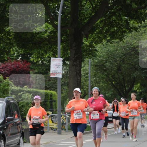 15.06.2025 - REWE Women's Run Jannik Wohlers http://msf.ph/oto/7950516 15.06.2025 08:32:42 Laufen 15, 2025, 10661, 10660, 10419, 10815, 1013, 70616 meine-sportfotos.de