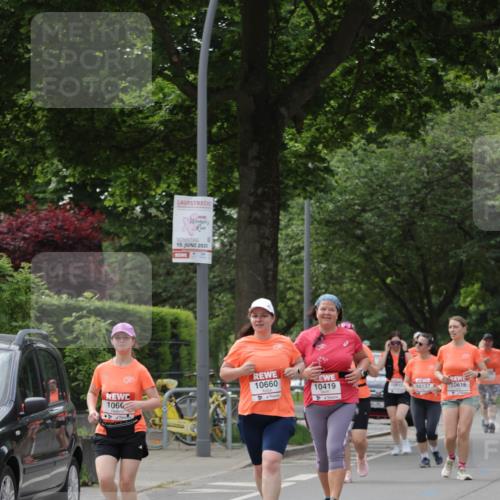 15.06.2025 - REWE Women's Run Jannik Wohlers http://msf.ph/oto/7950519 15.06.2025 08:32:42 Laufen 15, 2025, 4511, 10660, 10419, 10815, 1066, 10137, 10616 meine-sportfotos.de