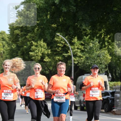 15.06.2025 - REWE Women's Run Jannik Wohlers http://msf.ph/oto/7950543 15.06.2025 09:49:33 Laufen 10472, 10674, 10824, 10220, 10294 meine-sportfotos.de