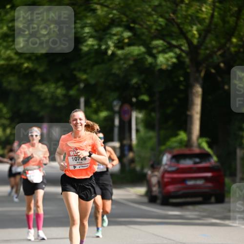 15.06.2025 - REWE Women's Run Dr. Thomas Lammeyer http://msf.ph/oto/7950552 15.06.2025 09:36:08 Laufen 10726 meine-sportfotos.de