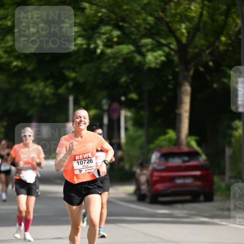 15.06.2025 - REWE Women's Run Dr. Thomas Lammeyer http://msf.ph/oto/7950557 15.06.2025 09:36:08 Laufen 10726 meine-sportfotos.de