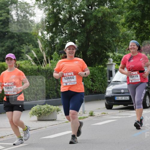 15.06.2025 - REWE Women's Run Jannik Wohlers http://msf.ph/oto/7950566 15.06.2025 08:32:47 Laufen 10661, 10660, 1043, 10419, 10504 meine-sportfotos.de