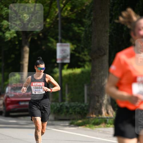 15.06.2025 - REWE Women's Run Dr. Thomas Lammeyer http://msf.ph/oto/7950598 15.06.2025 09:36:11 Laufen 10852 meine-sportfotos.de