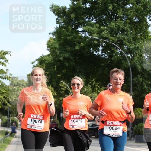 15.06.2025 - REWE Women's Run Jannik Wohlers http://msf.ph/oto/7950607 15.06.2025 09:49:36 Laufen 10674, 10472, 10824 meine-sportfotos.de
