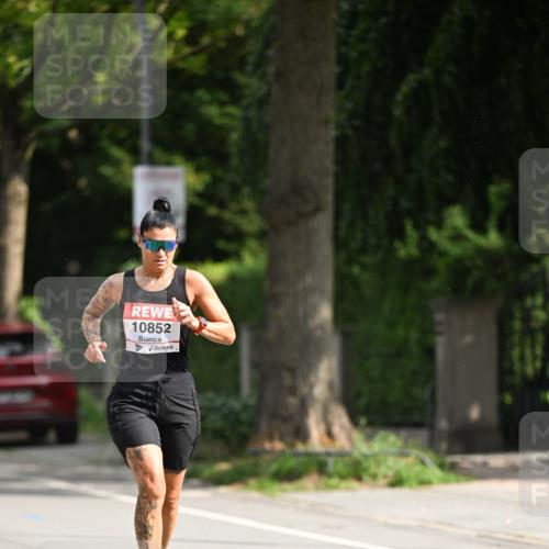 15.06.2025 - REWE Women's Run Dr. Thomas Lammeyer http://msf.ph/oto/7950611 15.06.2025 09:36:12 Laufen 10852 meine-sportfotos.de