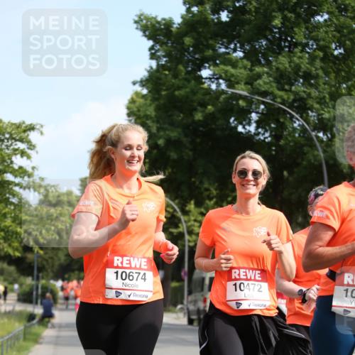15.06.2025 - REWE Women's Run Jannik Wohlers http://msf.ph/oto/7950628 15.06.2025 09:49:37 Laufen 10674, 10472 meine-sportfotos.de
