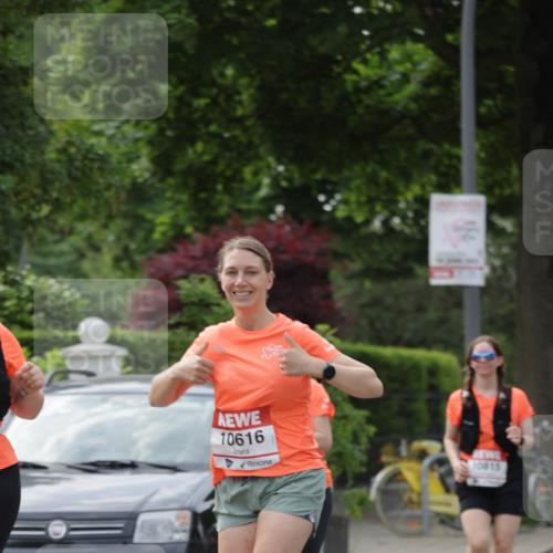15.06.2025 - REWE Women's Run Jannik Wohlers http://msf.ph/oto/7950635 15.06.2025 08:32:50 Laufen 1043, 10616, 10815 meine-sportfotos.de