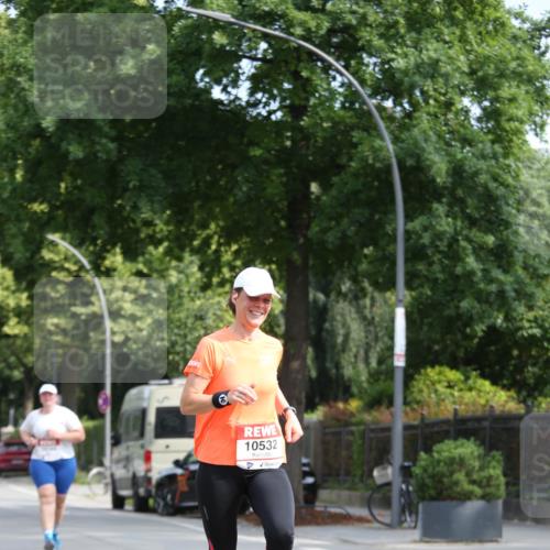 15.06.2025 - REWE Women's Run Jannik Wohlers http://msf.ph/oto/7950666 15.06.2025 09:49:42 Laufen 10532 meine-sportfotos.de