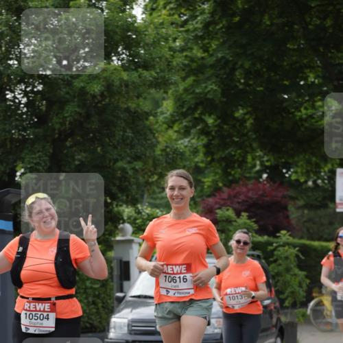 15.06.2025 - REWE Women's Run Jannik Wohlers http://msf.ph/oto/7950668 15.06.2025 08:32:51 Laufen 10504, 10616, 1013 meine-sportfotos.de