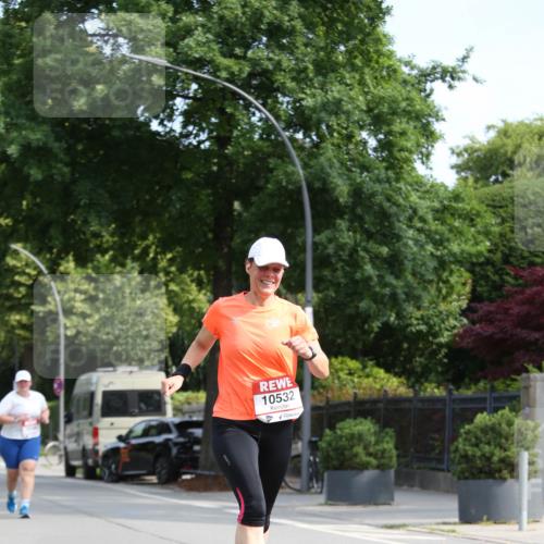15.06.2025 - REWE Women's Run Jannik Wohlers http://msf.ph/oto/7950682 15.06.2025 09:49:43 Laufen 10532 meine-sportfotos.de
