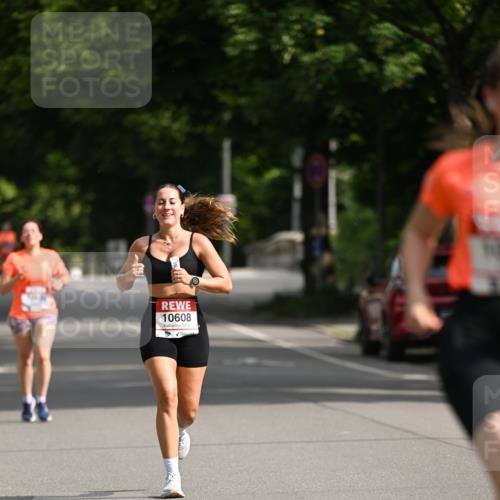 15.06.2025 - REWE Women's Run Dr. Thomas Lammeyer http://msf.ph/oto/7950697 15.06.2025 09:36:19 Laufen 10608 meine-sportfotos.de